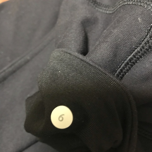 Lululemon black leggings. - Picture 4 of 7